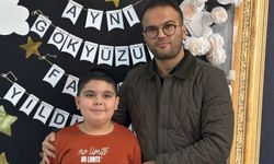 Çorum'da 8 yaşındaki otizmli  Mehmet Emin yabancı dil  becerisiyle dikkati çekiyor