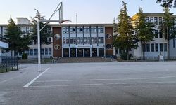 Çorum'daki bu okul yasak dinlemedi: 'Ya zarfla gönder ya da iban'a at'