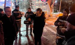 Dere'den karla mücadele ekiplerine sıcak kahve ikramı