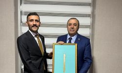 Kayrıcı’dan Kamu-Sen başkanlarına kutlama