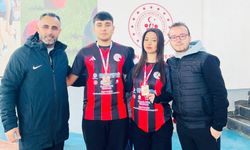 Boccede iki bronz madalya