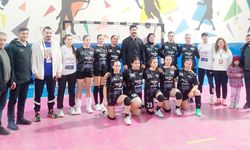 Gençlikspor, ilk galibiyetini aldı: 38-23