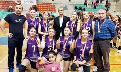 Küçük sultanlarda şampiyon Dinamikspor
