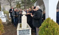 Cumhuriyet adamı  İsmail Hakkı Efendi mezarı başında anıldı