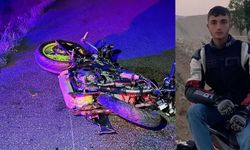 Otomobille çarpışan genç motosiklet sürücüsü hayatını kaybetti