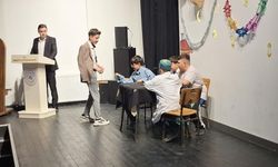 Öğrencilerden Ramazan'a özel tiyatro gösterisi