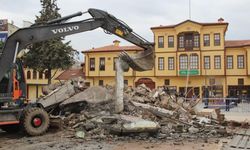Çorum'da son binanın da yıkılmasıyla tarihi silüet gün yüzüne çıktı