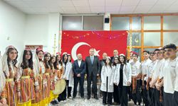 Liseliler Ramazan’ı ilahi ve manilerle karşıladı