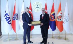 Milletvekili Ahlatcı’dan Bakan Çiftçi’ye ziyaret