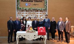 Ortaköy Kaymakamı Şapaloğlu, Betül Beyza Çolak’la evlendi