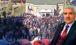 Muhtarlığın önündeki kalabalığı böyle savundu: Organizasyon eksikliği değil, ihtiyaç sahibi kişi çok