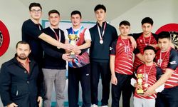 Dartta genç erkeklerin  şampiyonu İskilip