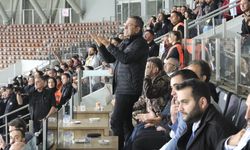 “Ne yaparsanız yapın, bu şehir, bu takım Süper Lig yolundan dönmeyecek”