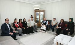 Vali Ali Çalgan’dan  koruyucu aile ziyareti