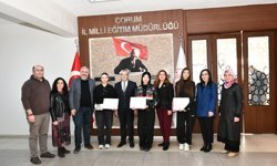 Afiş yarışmasında başarılı öğrencilere ödülleri verildi