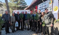 Oğuzlar’da Orman  Haftası kapsamında  2.500 fidan dağıtıldı