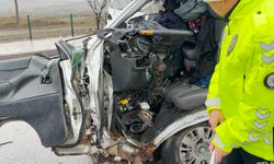 Çorum'da otobüs ile minibüs çarpıştı: 1'i ağır 7 yaralı