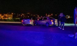 Laçin’de iki otomobil çarpıştı: 6 yaralı