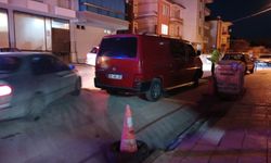 Otomobil ile minibüs çarpıştı: 1 yaralı