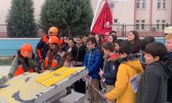 Öğrencilere deprem eğitimi