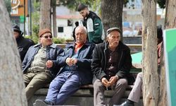 Kulislerde bu konuşuluyor! Bayram ikramiyesi artık ihtiyaç sahibi emekliye mi verilecek?