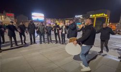 Davulcular Ramazan  ayını ilahiyle uğurladı