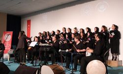Kadınlardan oluşan "Gönülden Ezgiler Korosu" mest etti
