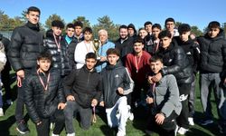 U18’de kupalar sahiplerini buldu
