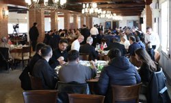 Ankara ÇEKVA yöneticileri bursiyerlerle kahvaltıda buluştu