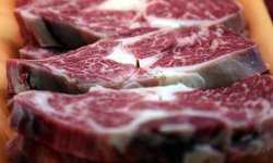 Skandallar bitmiyor! Kırmızı ette tek tırnaklı eti, baharatta gıda boyası tespit edildi!