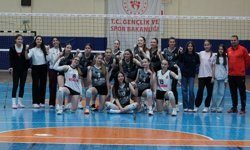 Osmancık'ın genç sultanları yarı finalde