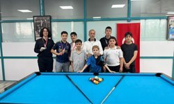 Okullarda 8 top bilardonun şampiyonu Avcı ve Emin