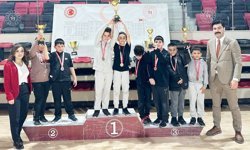 118 minik öğrenci curlingte kapıştı