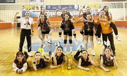 Mini sultanlarda şampiyon Mehmet Akif Ersoy