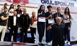 Çorumlu öğrencilerden 3 madalya birden