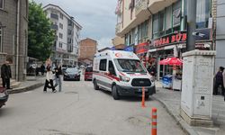 Esnaf ile müşteriler arasında terlik kavgası: 2 yaralı