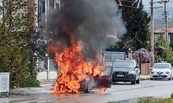 Seyir halindeki araç küle döndü