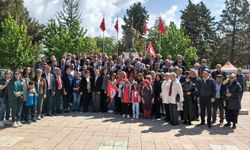 CHP’den Anıt'a çelenk