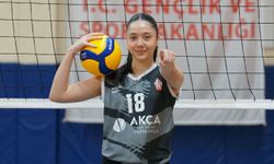 Voleybolcu Zeren  Yonar, Milli Takım  Gelişim Kampında