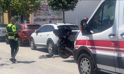 Motosikletin çarptığı  yaya yaralandı