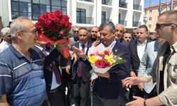 Özgür Özel’e Çorum’da sevgi seli