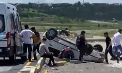 Erzurum Dede yolunda otomobil ters döndü