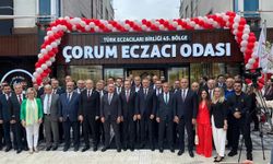 Eczacı Odası’na görkemli açılış