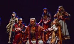 Sivas Devlet Tiyatrosu Karacaoğlan ile Çorum’da