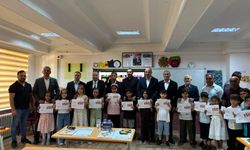 Alaca'da 4 bin 503 öğrenci  karne alarak tatile girdi