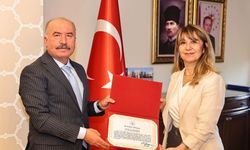 Prof.Dr. Nurcan Baykam Çorum’a veda ediyor