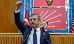 Özgür Özel'den veda konuşması: Vakti gelmiş bir vedanın hüznünü taşıyorum! Yeni partiyi kuruyoruz