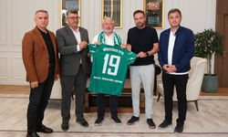 Başkan Aşgın’dan Mimar Sinanspor’a sponsorluk desteği