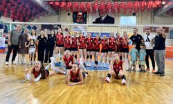 Yıldız sultanlardan harika başlangıç: 3-2