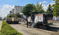 Gazi Caddesi’nde 2. etap  asfalt çalışması başladı